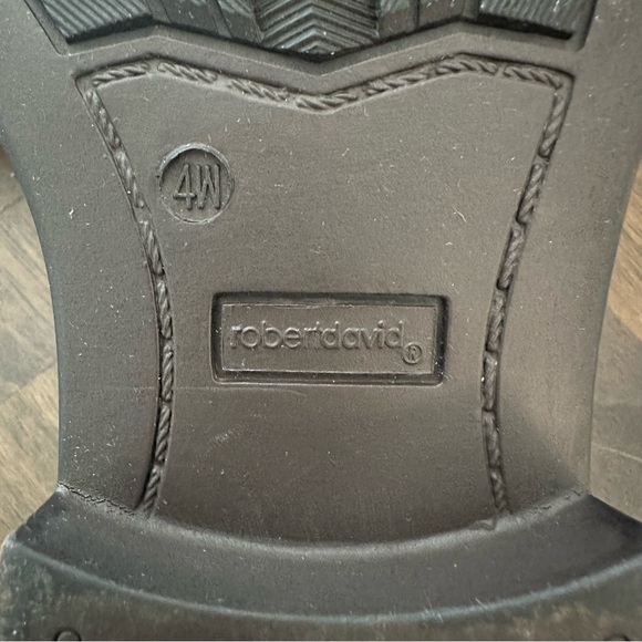 Boy’s Robert David Black Dress Shoes Size 4W - Picture 3 of 9